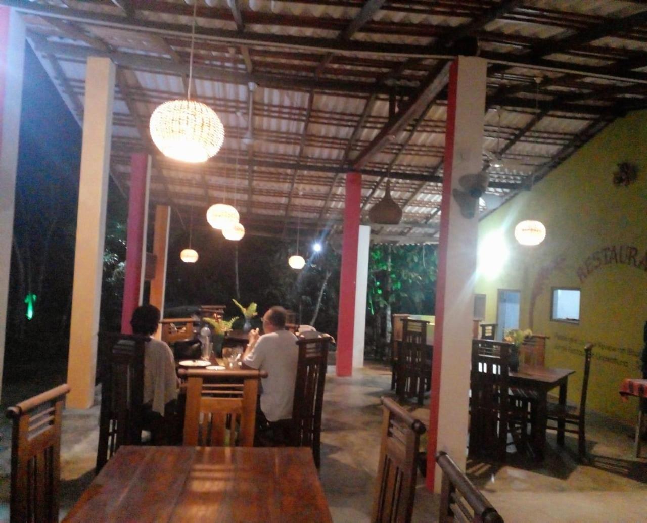 Jungle Restaurant And Villa Unawatuna Luaran gambar