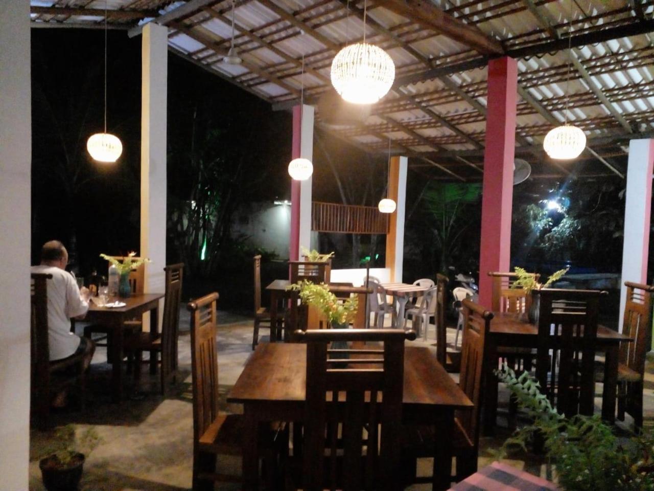 Jungle Restaurant And Villa Unawatuna Luaran gambar